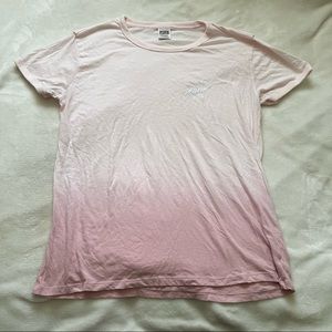 pink tshirt
